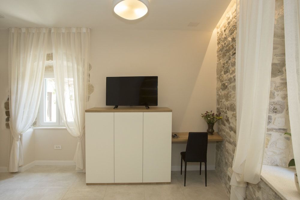 Situs Residence Studio Aparment 9