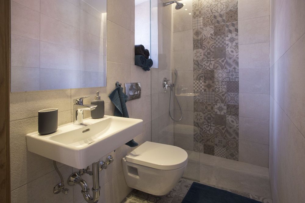 Situs Residence Deluxe Double Room 13