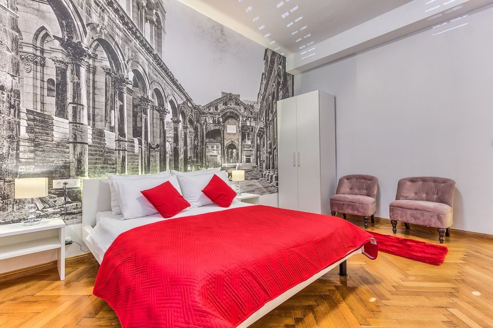 Split Urban Rooms III Standard Double Room, 1 Queen Bed, Non Smoking 3