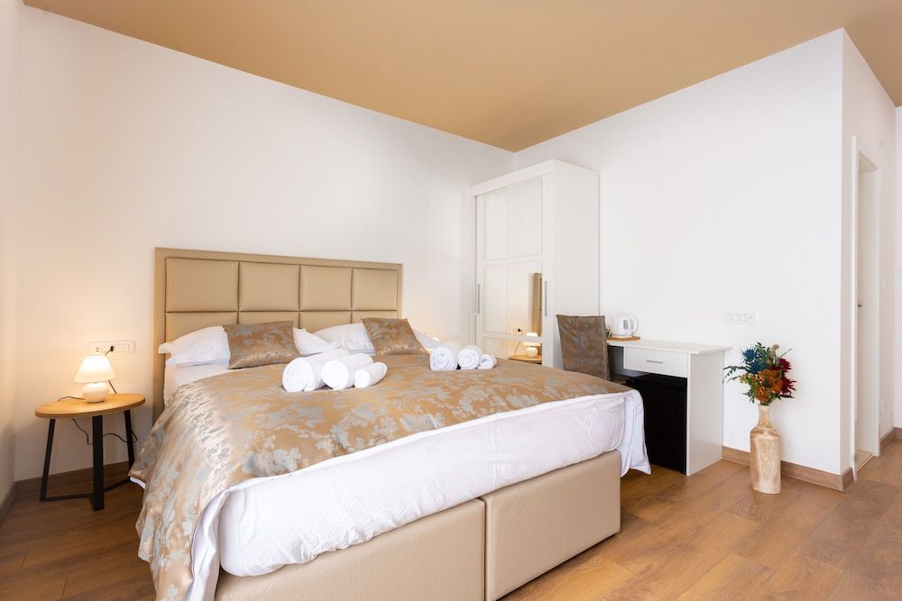 undefined Luxury Rooms Fetivi 6