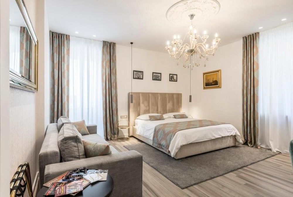 undefined Elixir Luxury Rooms - in the old town 6