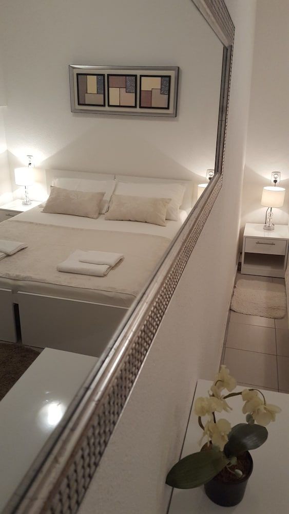 Rooms Valentino Comfort Double or Twin Room 4