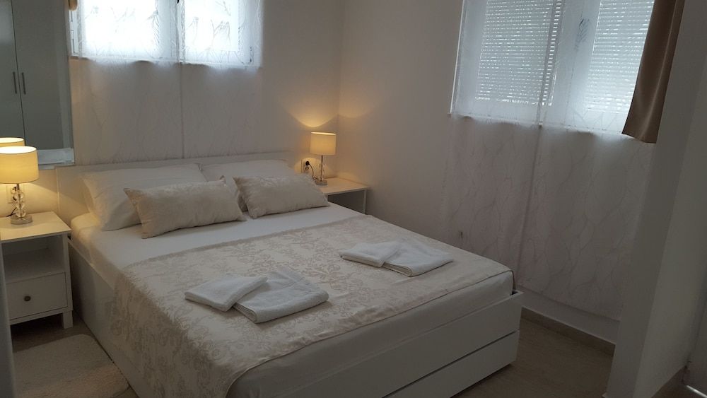 Rooms Valentino Standard Double Room 2