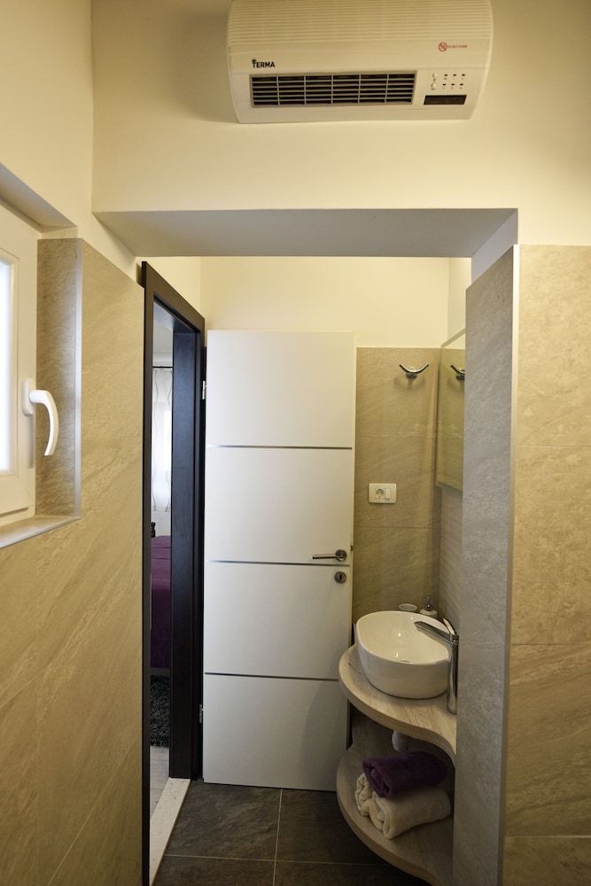 undefined Kuzma Rooms 2 6