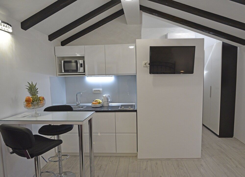 undefined Kuzma Rooms 2 10