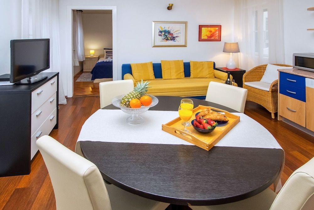 undefined Guest House Leta 2