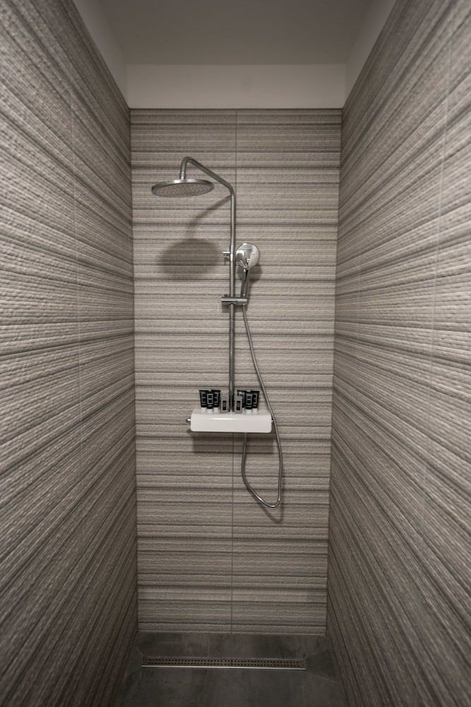 undefined Center Luxury Rooms 1 8