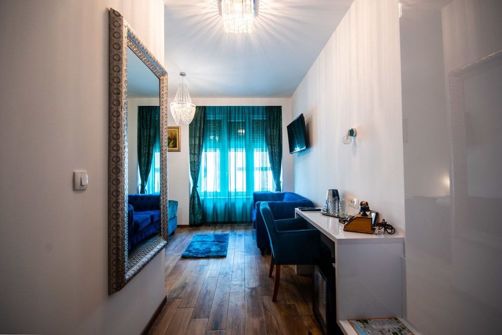 Center Luxury Rooms 1 Deluxe Double Room, Private Bathroom (Room 2) 9