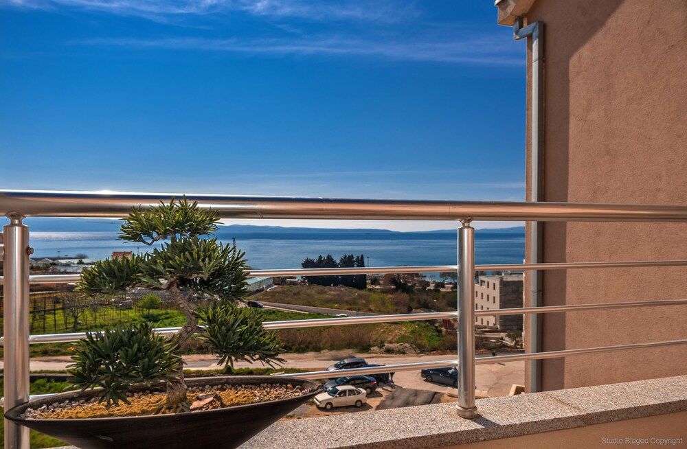 4me Apartments Deluxe Apartment, Sea View 9