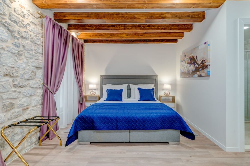 undefined Princ Heritage Rooms 3