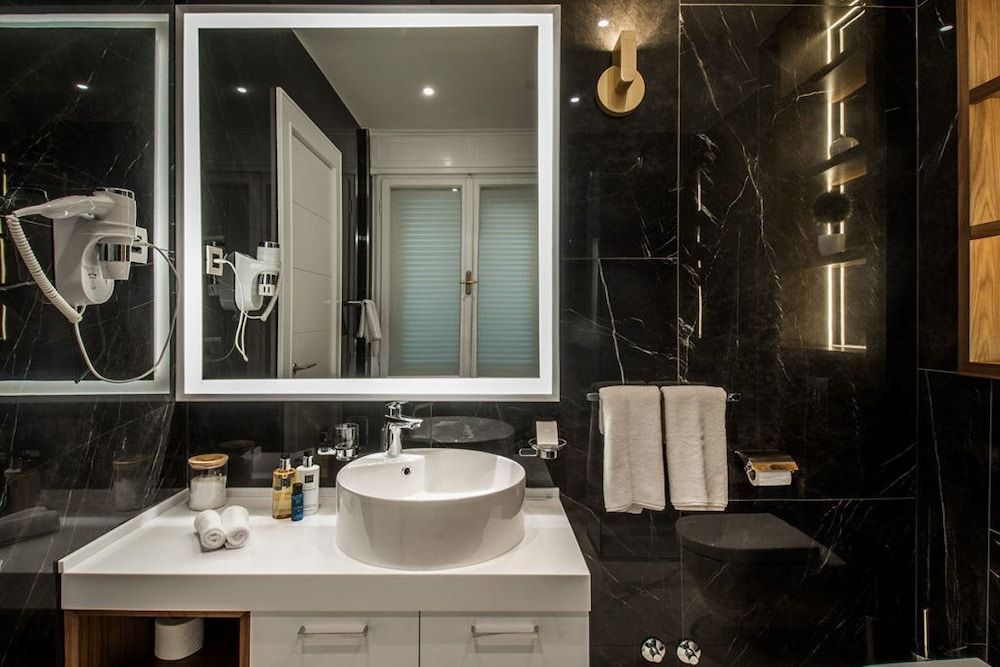 Miraval Luxury Rooms Casa Cubana Room 9