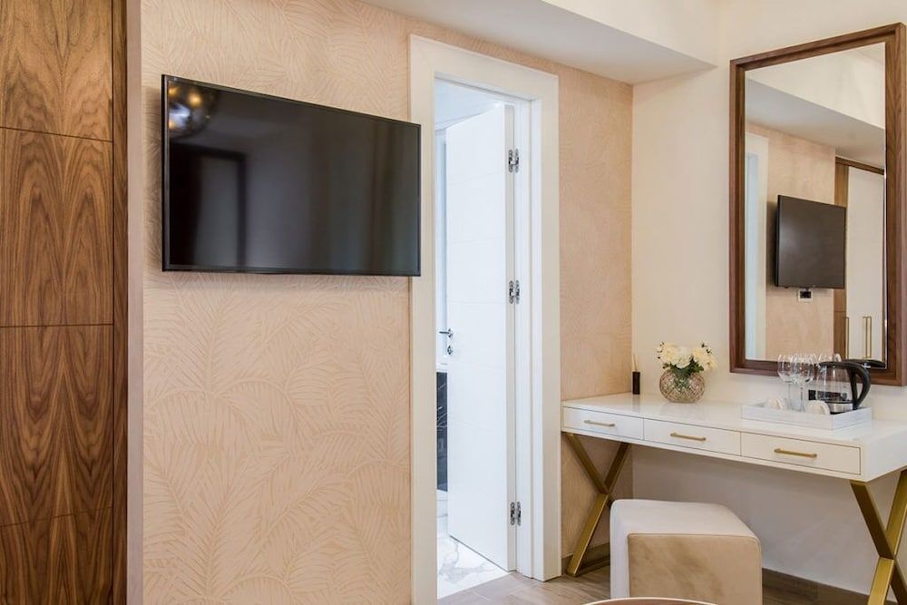 Miraval Luxury Rooms Casa Cubana Room 10