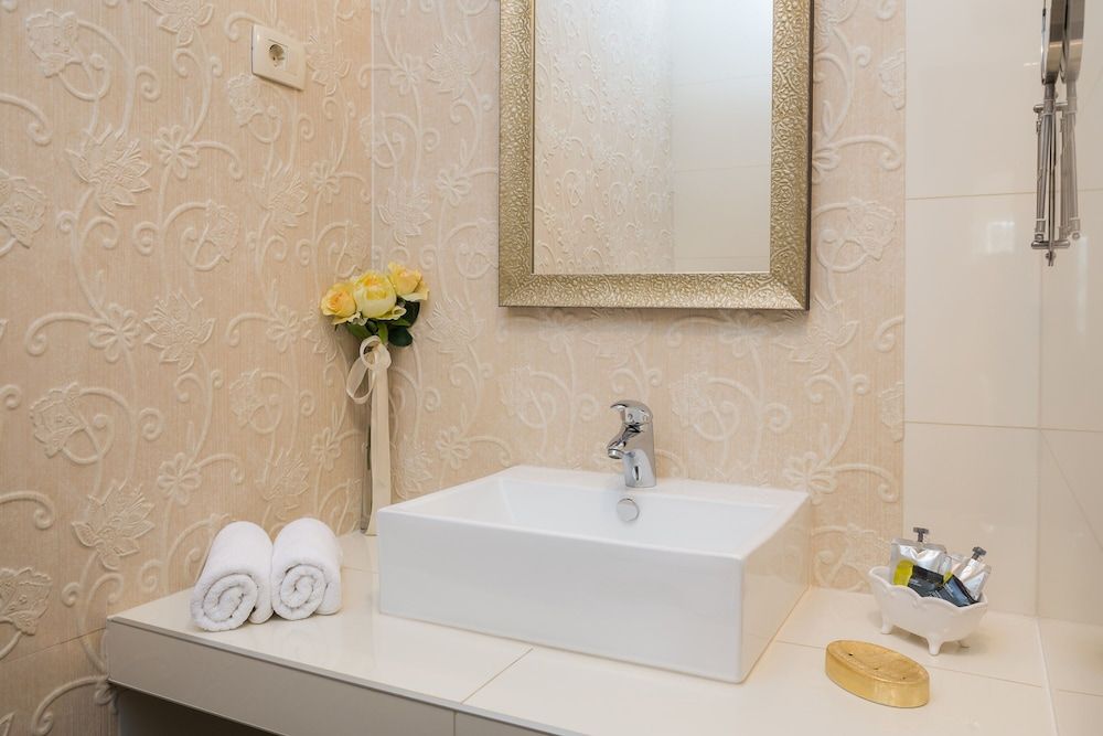 Romantic Luxury Rooms Superior Room 12