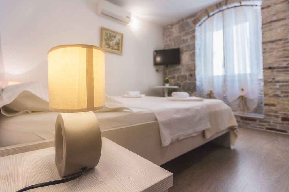 Apartments Centrum Split Design Double Room 3