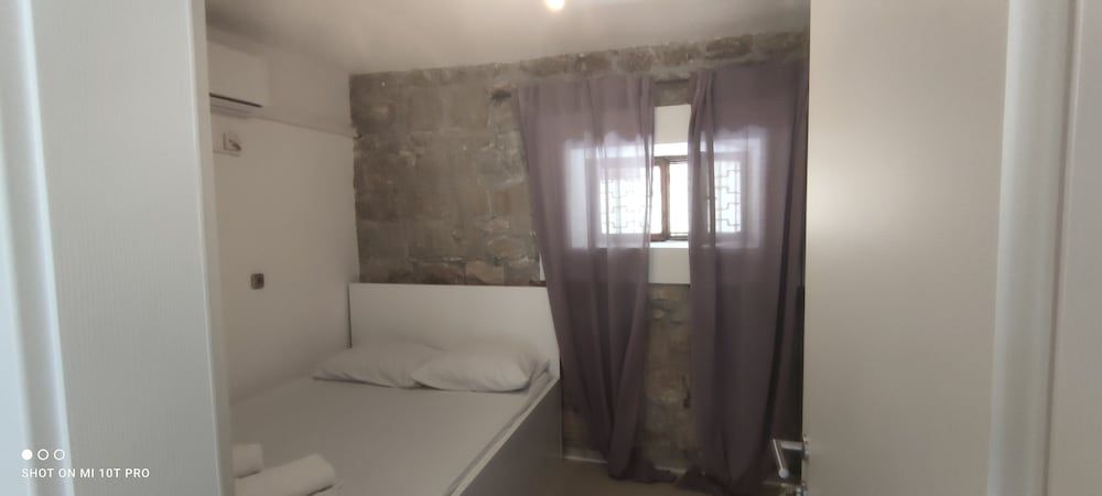 undefined Rooms Pama