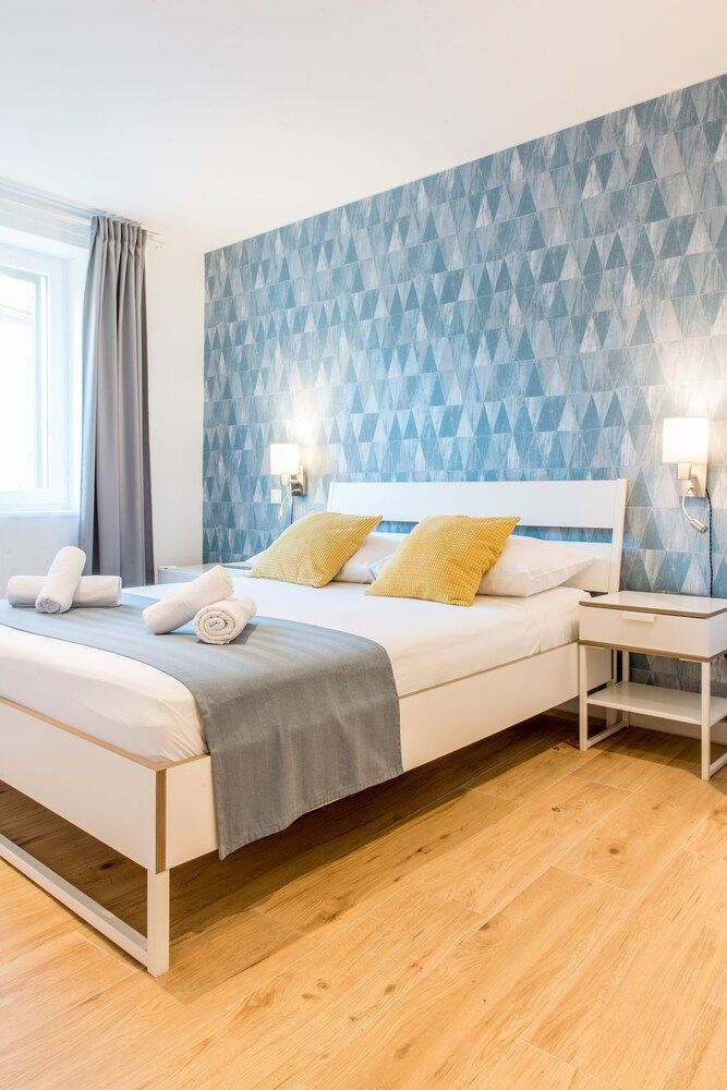 Wind Rose Split Double Room (1) 2