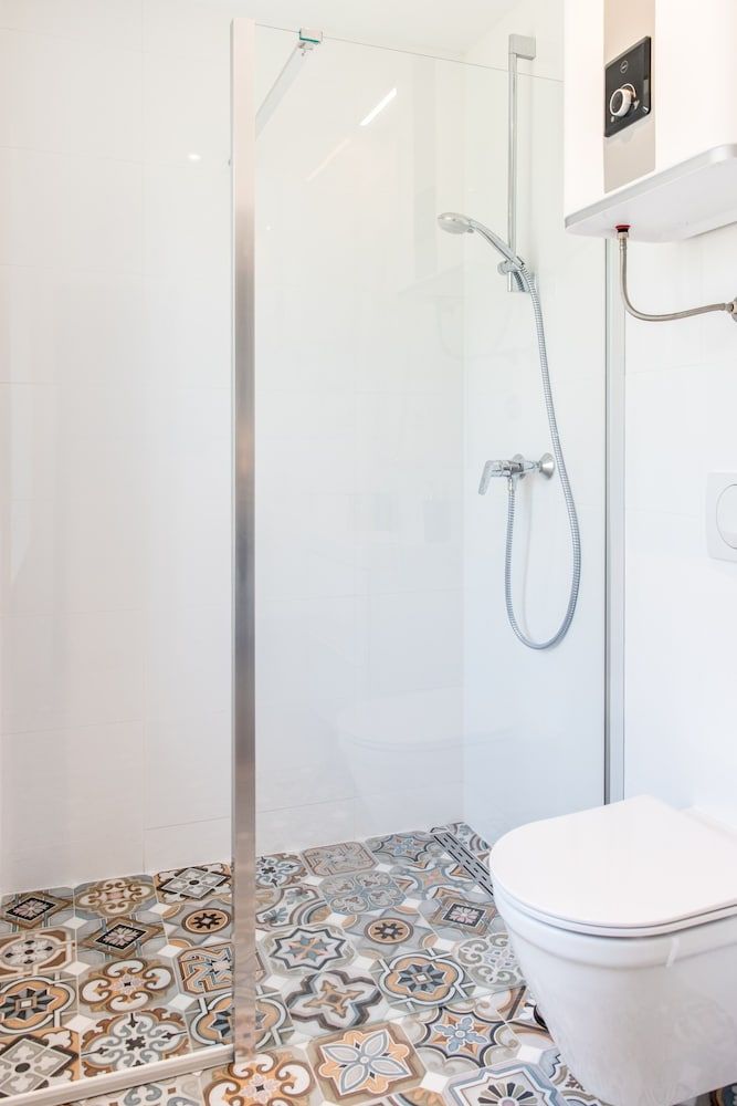 Wind Rose Split Double Room 13