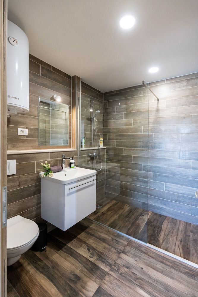 undefined Apinelo Port Rooms 7