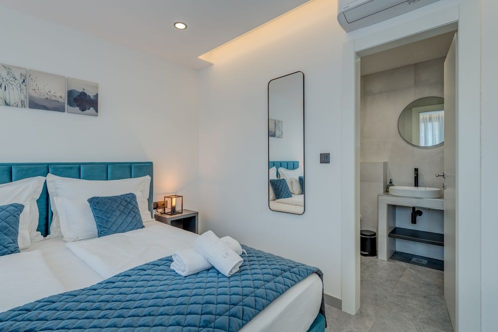 Lichia Amia Luxury Rooms Deluxe Double Room, Balcony 12