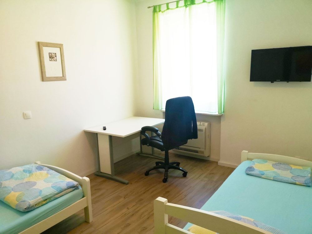 undefined Chillax Rooms 9