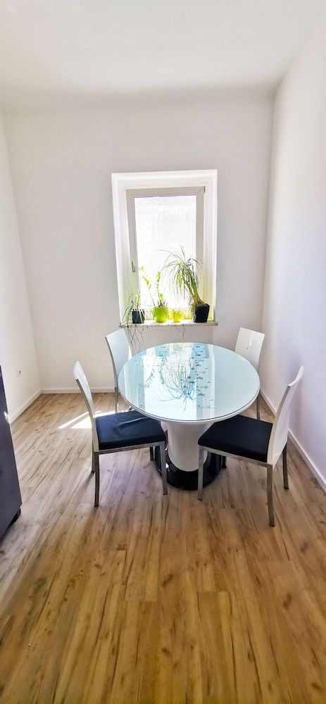 undefined Chillax Rooms 5