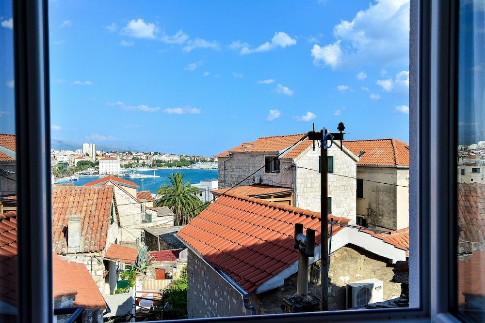 Golden B&B Panoramic Room, Sea View 9