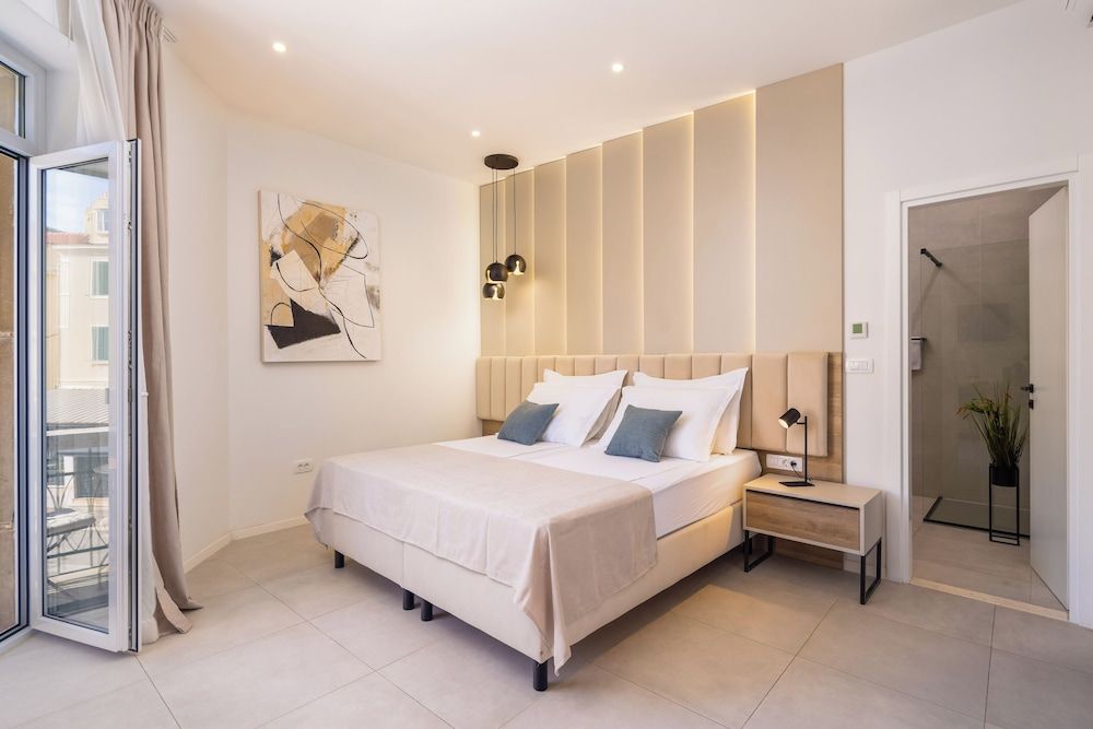 undefined 48 Rooms Split 9