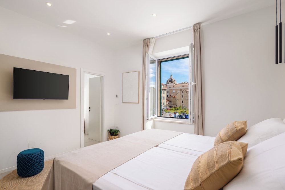 48 Rooms Split Comfort Double or Twin Room 6