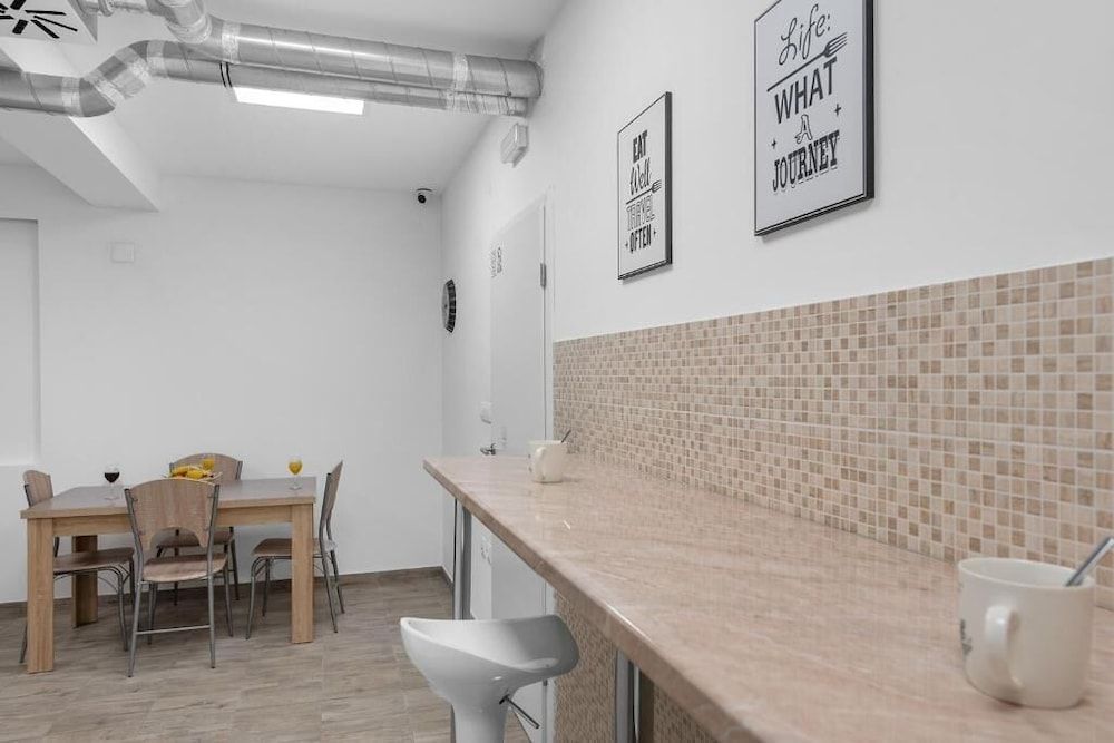 undefined Hostel Elli 6