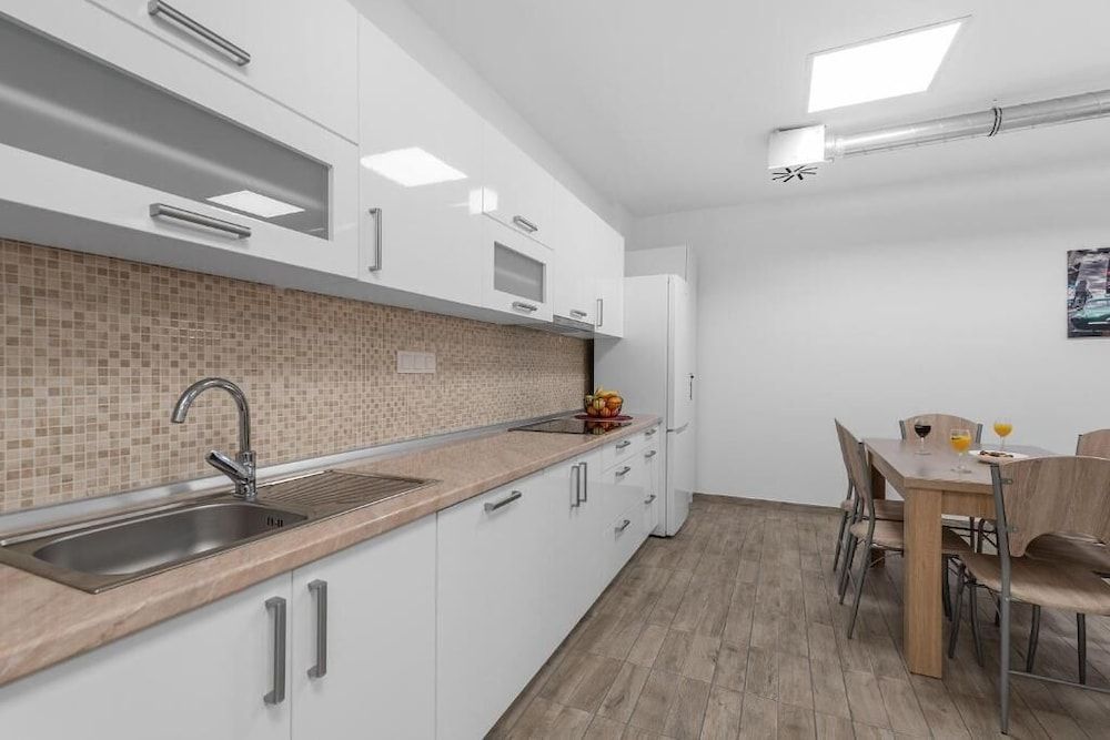 undefined Hostel Elli 4