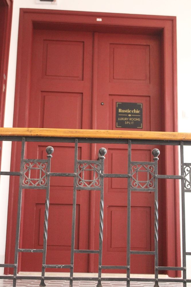 undefined Luxury Rooms Rustic Chic 4