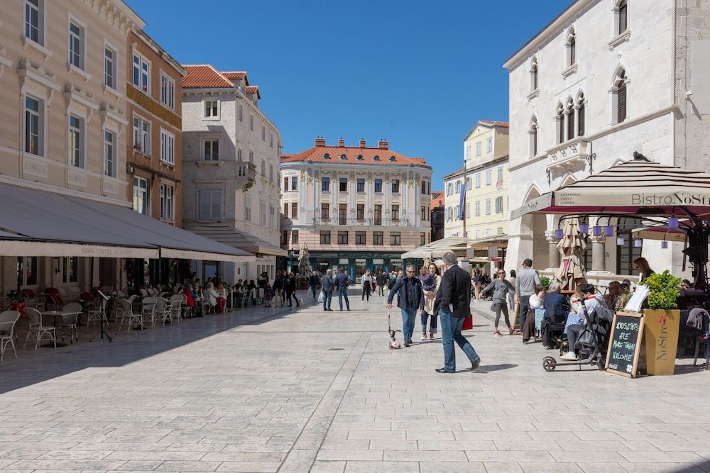 undefined Luxury Rooms Rustic Chic 7