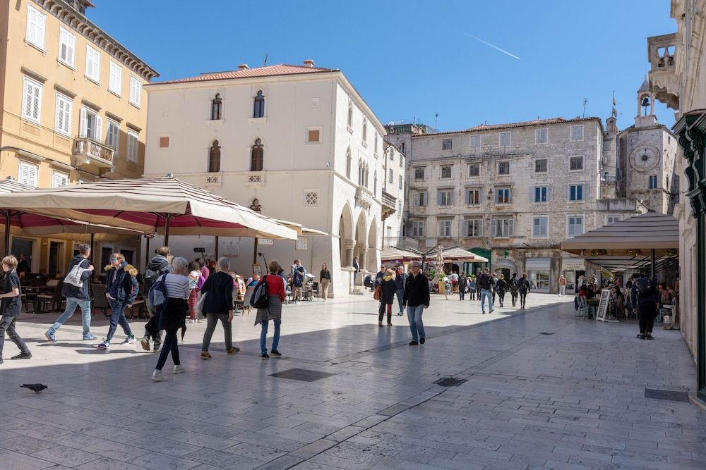 undefined Luxury Rooms Rustic Chic 8