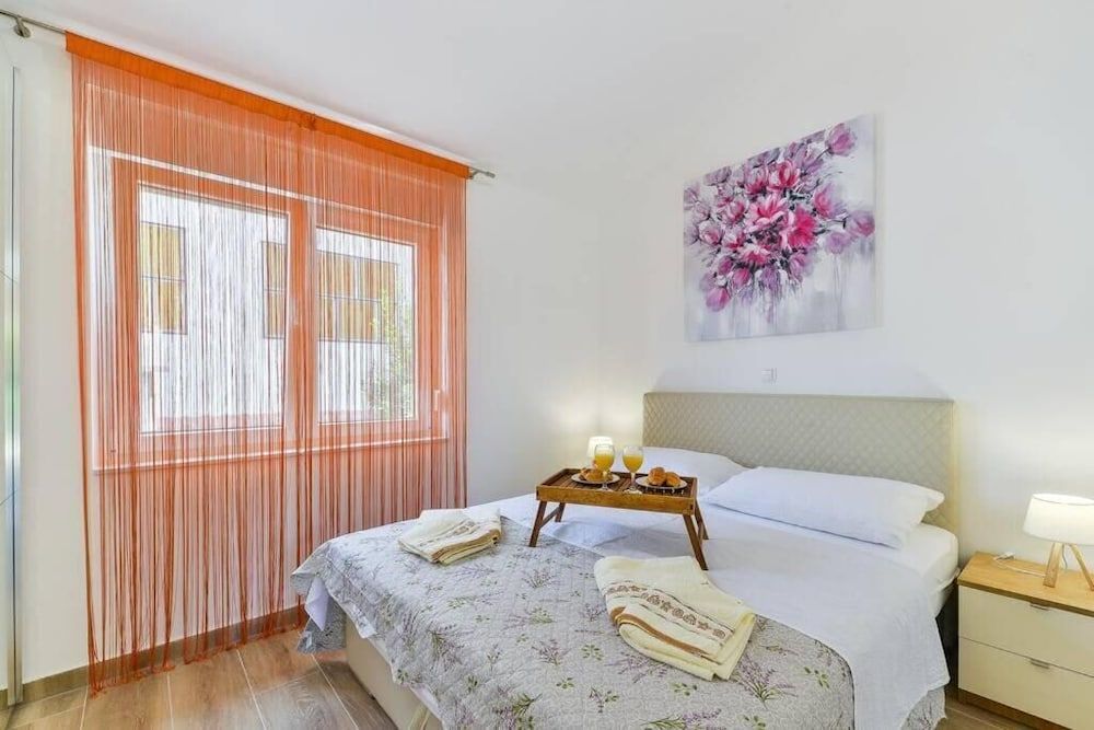 Comfort Villa, 2 Bedrooms, Garden View