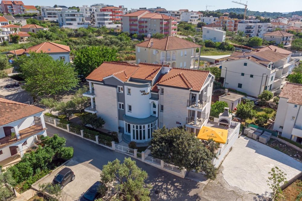 Apartment Antonia 220m From the Beach