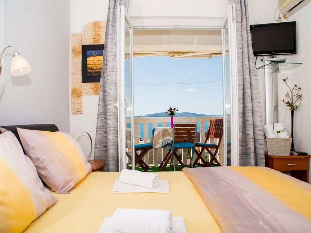 Villa Stil Apartment (Luxury One Bedroom Apartment with Bal) 9