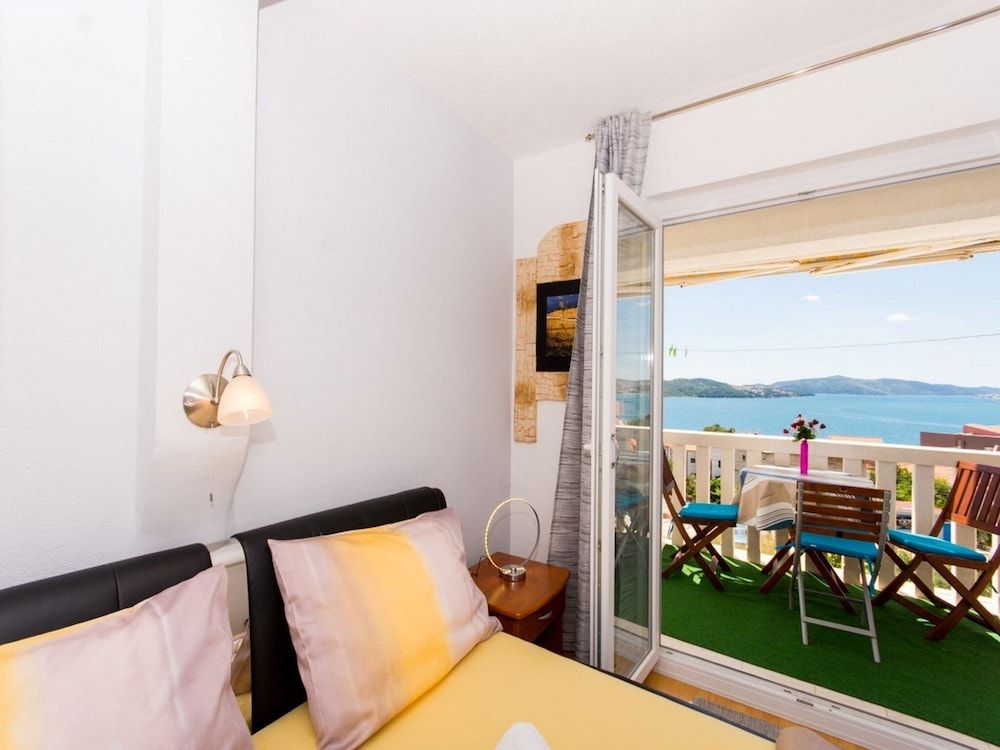 Villa Stil Apartment (Luxury One Bedroom Apartment with Bal) 2