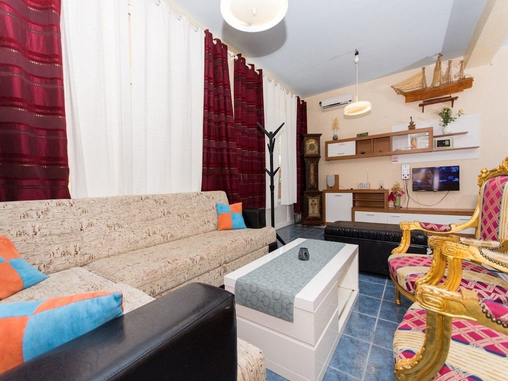 Villa Stil Apartment (Luxury Two-Bedroom Apartment) 12