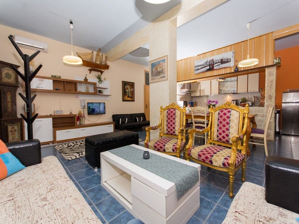 Villa Stil Apartment (Luxury Two-Bedroom Apartment) 13