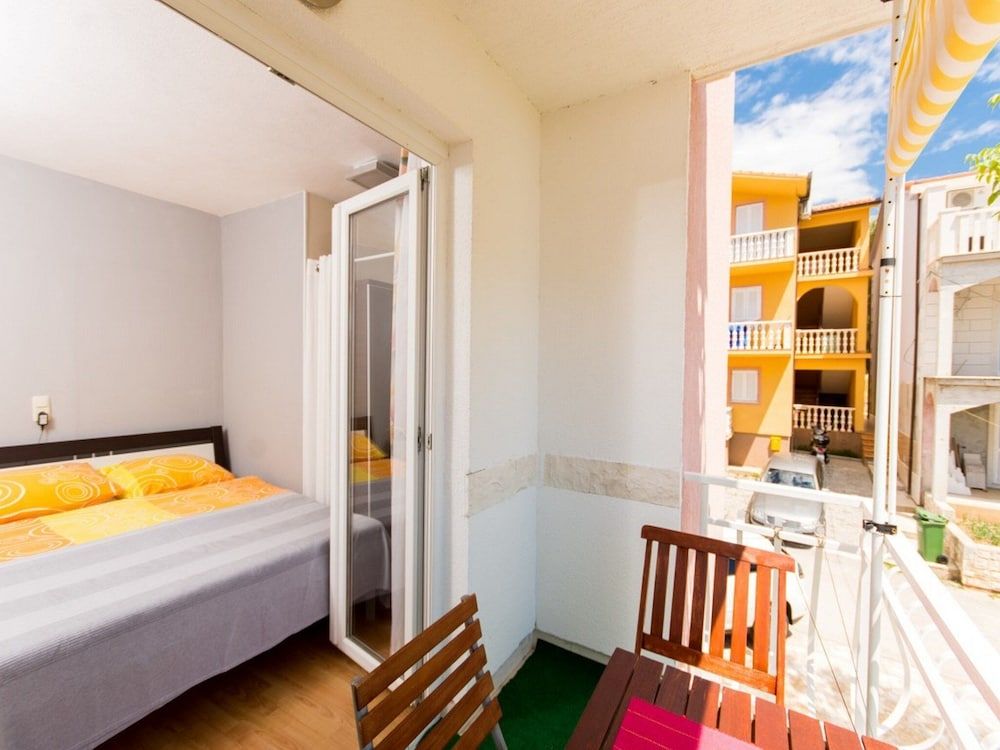 Villa Stil Apartment (Luxury One Bedroom Apartment with Bal) 4