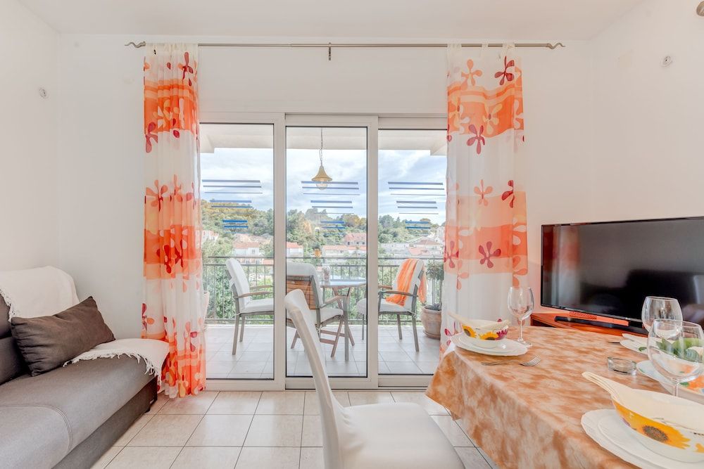 undefined Villa Mili