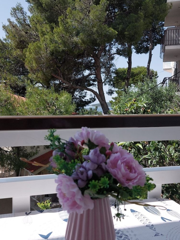 Apartments Zvonimir Apartment (A3) 6