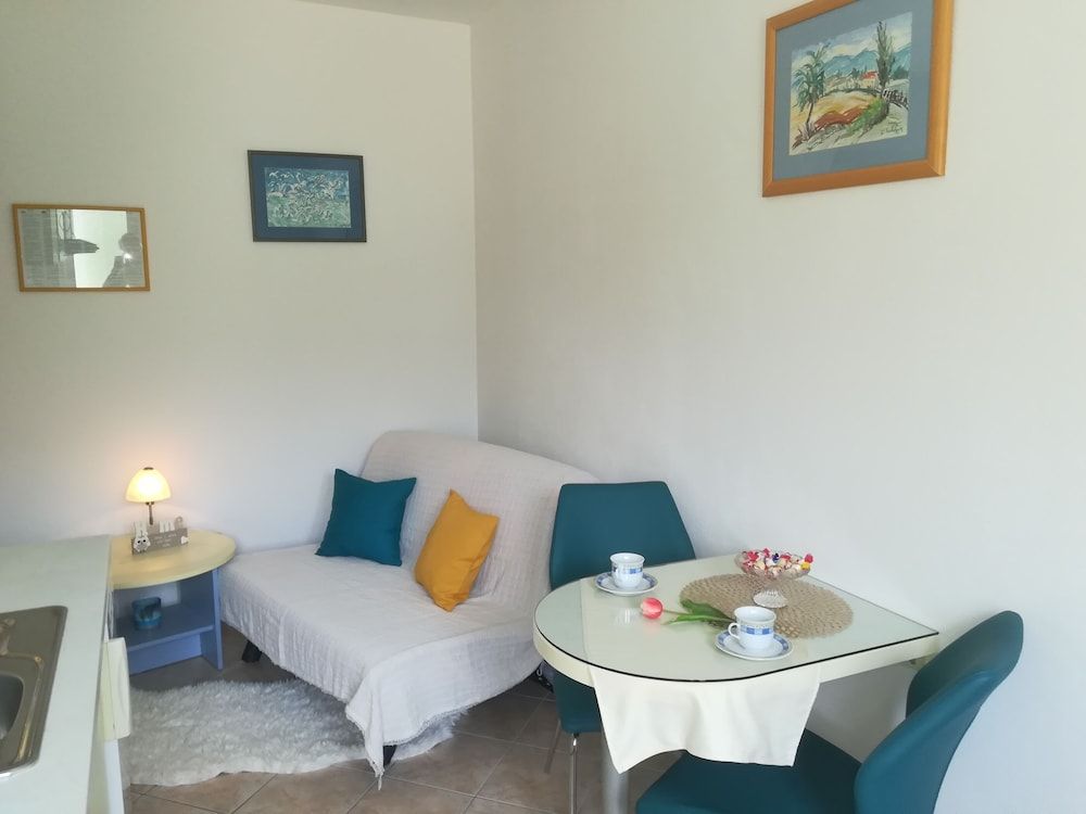 Apartments Zvonimir Apartment (A3) 11