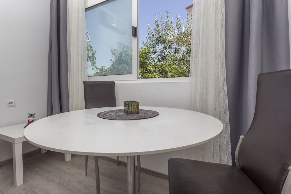 Apartments Milka Studio (S1) 6