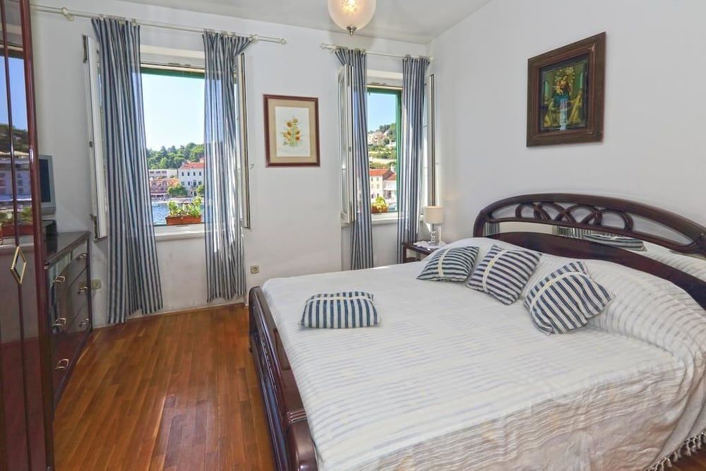 undefined Apartment Hvar - Center Town 6