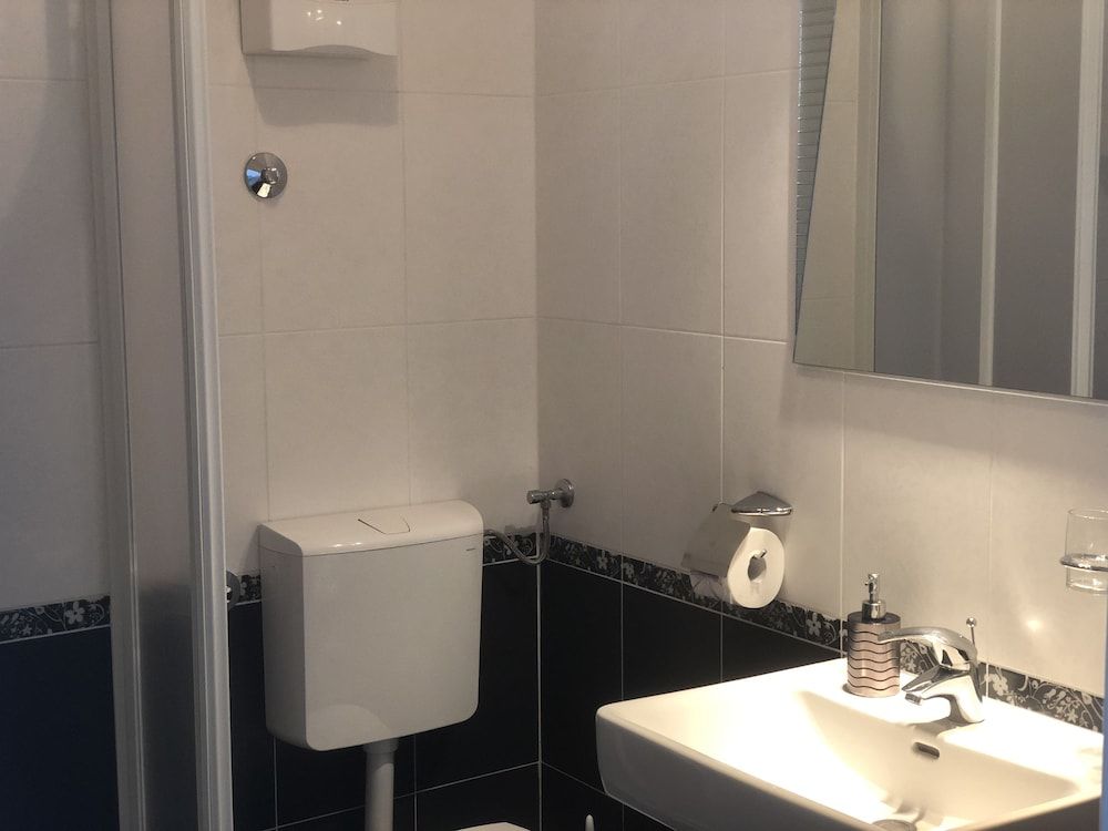 Casa di Lavanda Comfort Apartment, 2 Bedrooms, Balcony 8