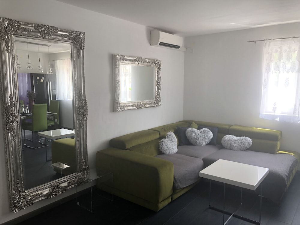 Casa di Lavanda Superior Apartment 11