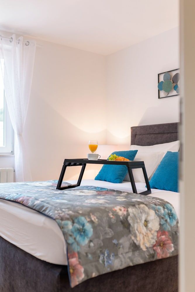 Apartments Stipisic Comfort Apartment, Balcony 15