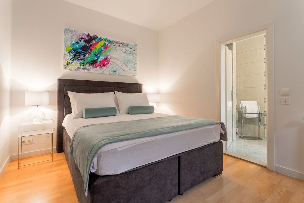 Apartments Stipisic Comfort Apartment, Balcony 9