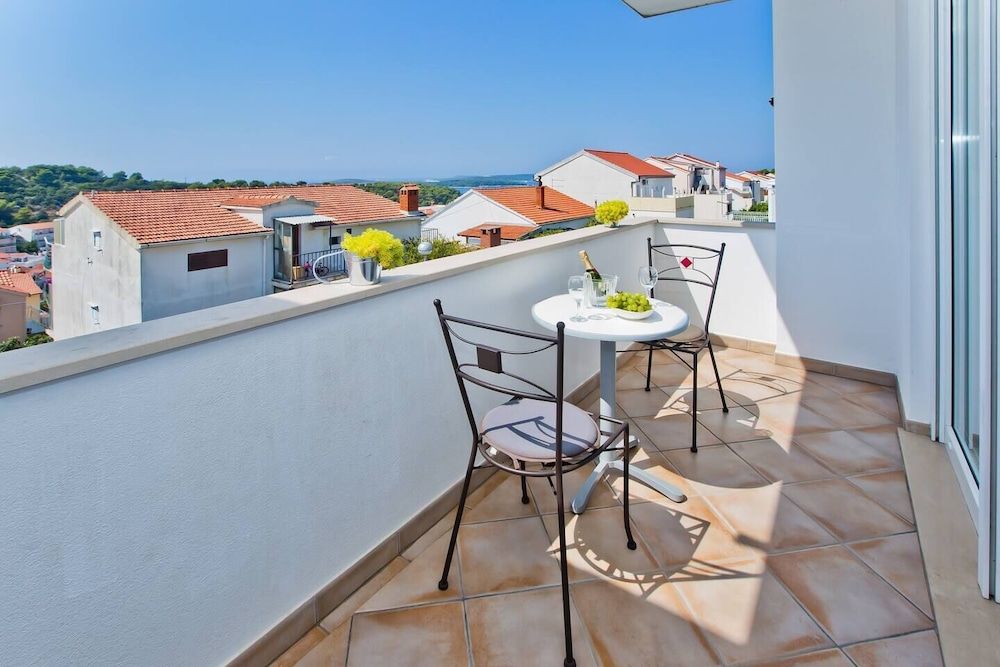 Apartments Nina Hvar town Superior Apartment, Terrace, Sea View 14